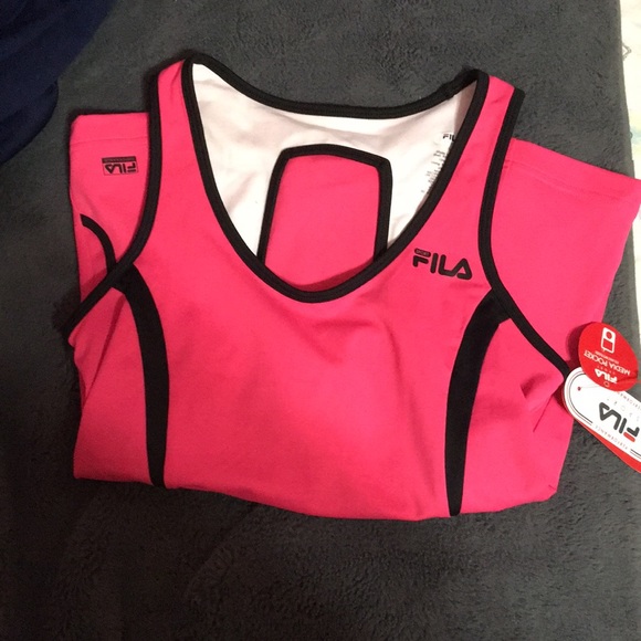 Workout tops BUNDLE. Nike Fila Tek Gear - Picture 4 of 8